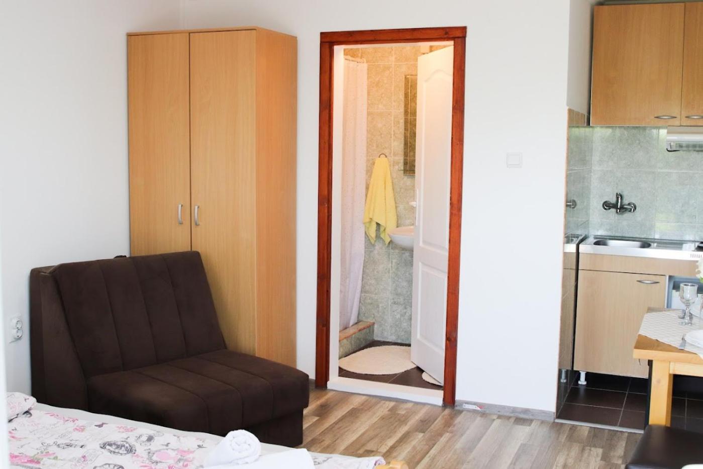 Charming Studio Masa Palić Exterior foto